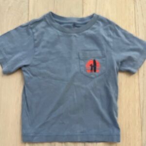 🍀2/$10 Johnnie-O Kids Blue T-Shirt with Surf Graphic Toddler Size 2